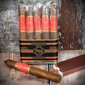 Juliany Corona Corojo premium cigars box